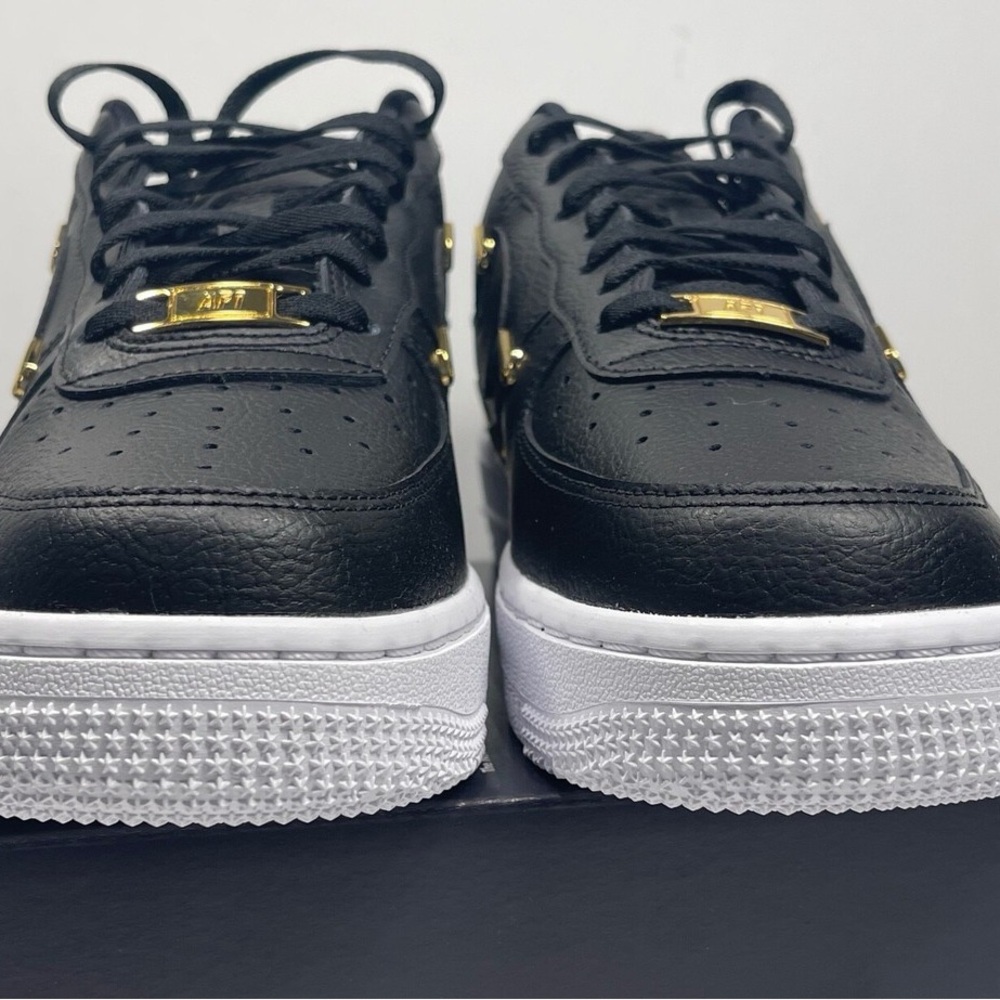 NWOT!! WMNS NIKE AIR FORCE 1 07 LX METALLIC GOLD [CT1990-001] - Picture 13 of 17